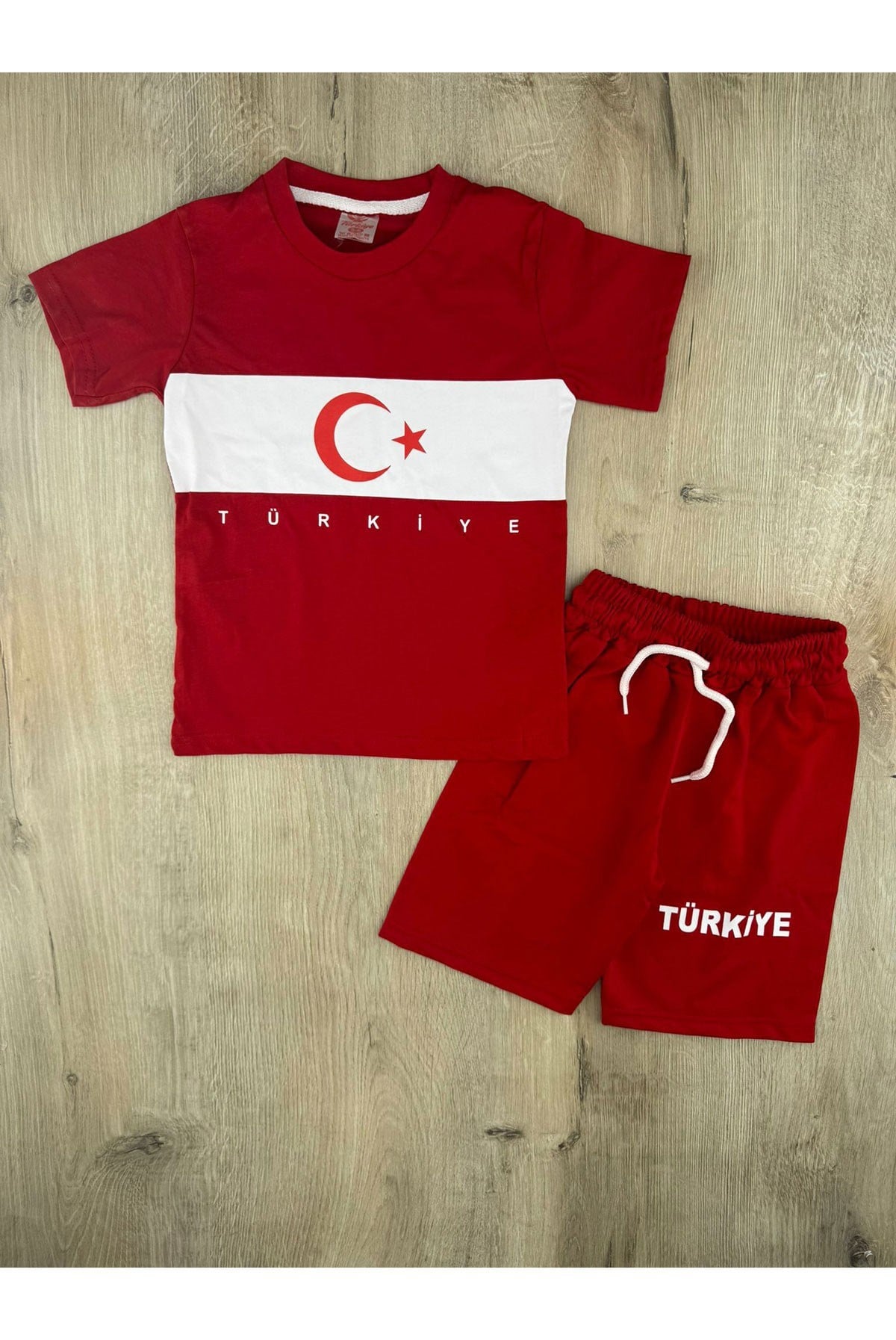 Tintini (5-12 YAŞ) Türkiye Desenli Sırt Baskılı Şortlu Takım