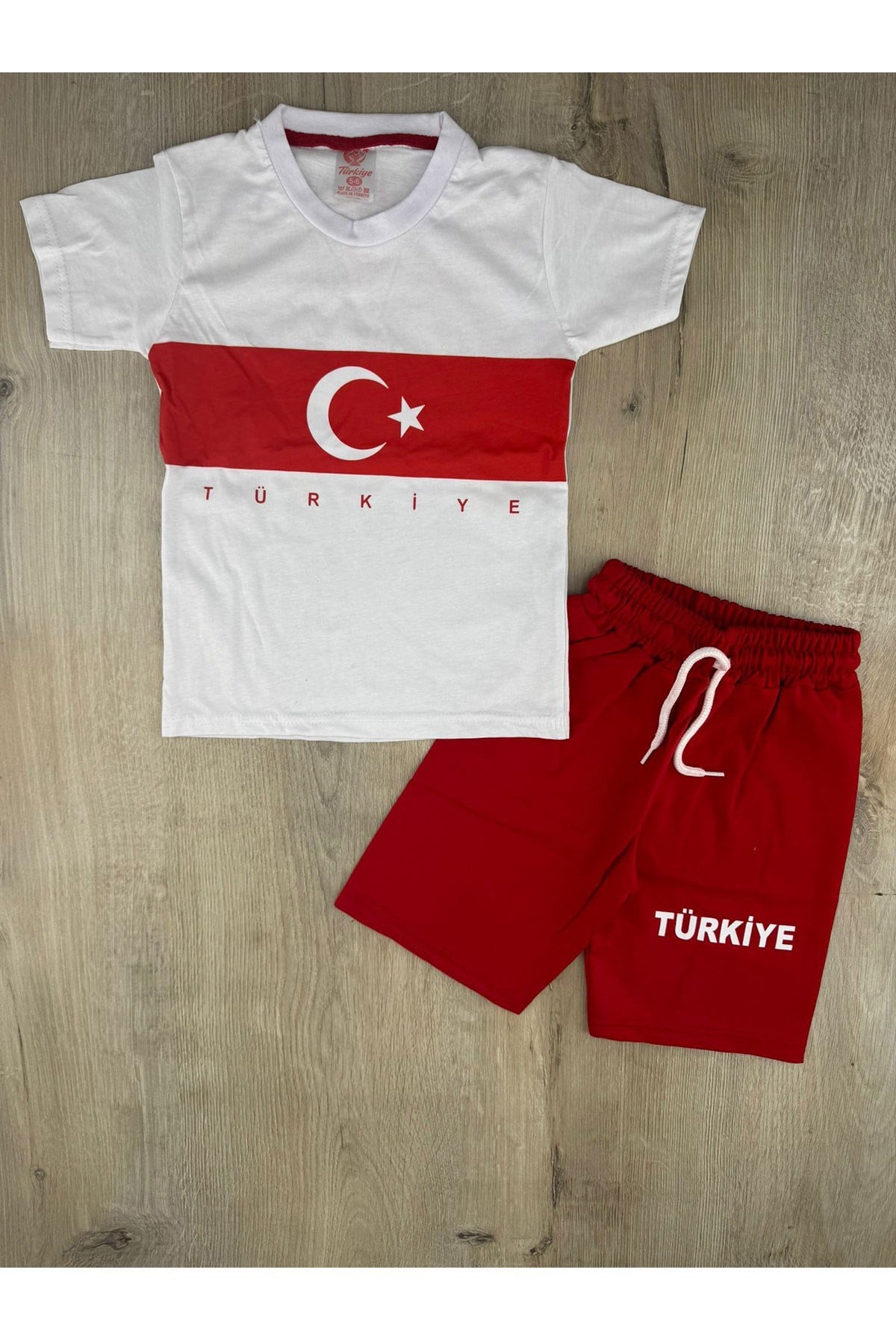 Tintini (5-12 YAŞ) Türkiye Desenli Sırt Baskılı Şortlu Takım