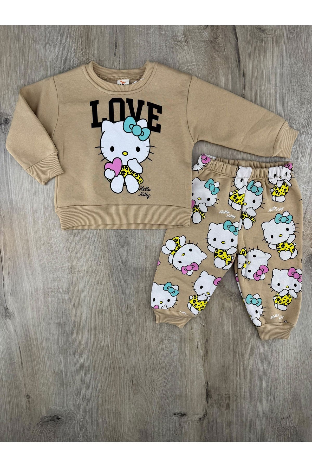 WOW-11142 (1-4 Yaş) Hello Kitty Desenli 3ip Şardonlu Takım