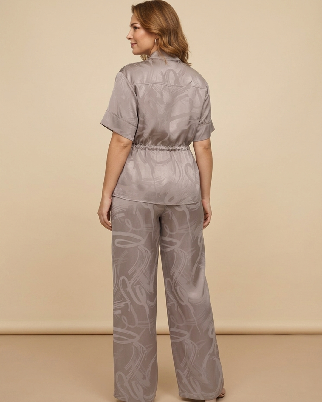LOUNGEWEAR SERİSİ - VİZON SATEN DESENLİ TAKIMDedo'çe