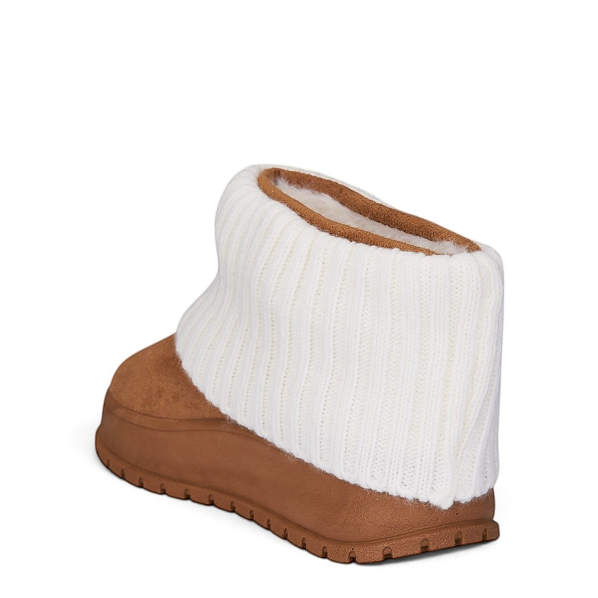 CARMELLA_F_BOT_UGG TABA