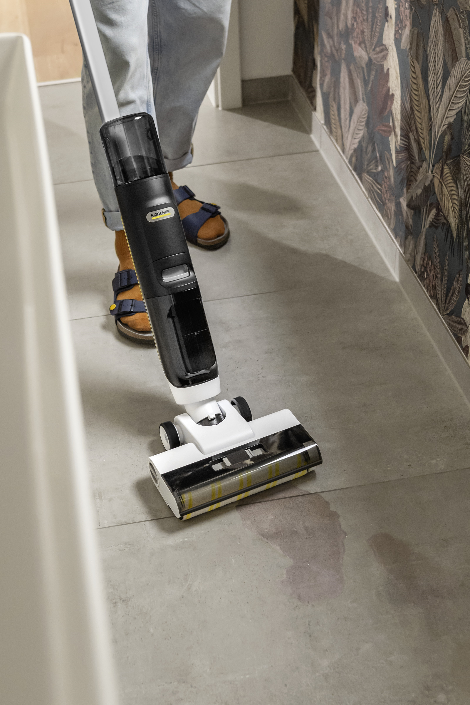 FCV 3 Islak Kuru Dikey SüpürgeKarcher