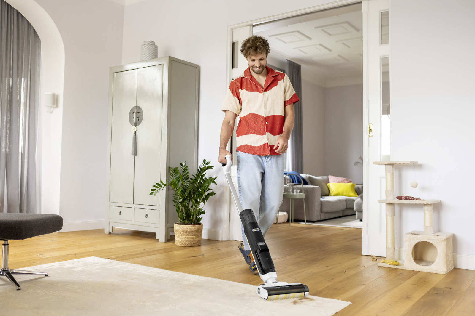 FCV 3 Islak Kuru Dikey SüpürgeKarcher