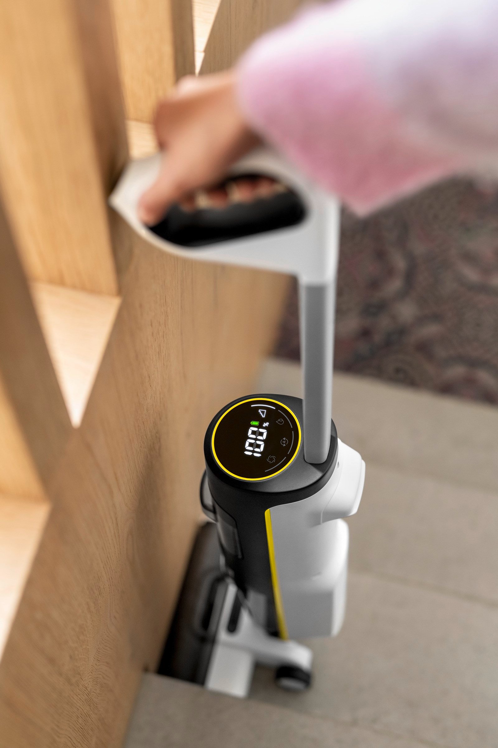 FCV 4 Islak Kuru Dikey SüpürgeKarcher