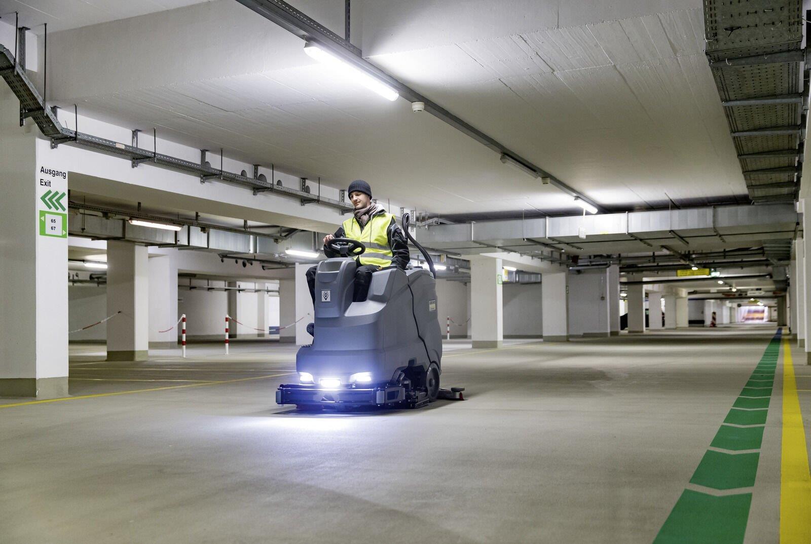 KARCHER B 150 R Bc Adv Akülü Binicili Zemin Temizleme MakinesiKarcher