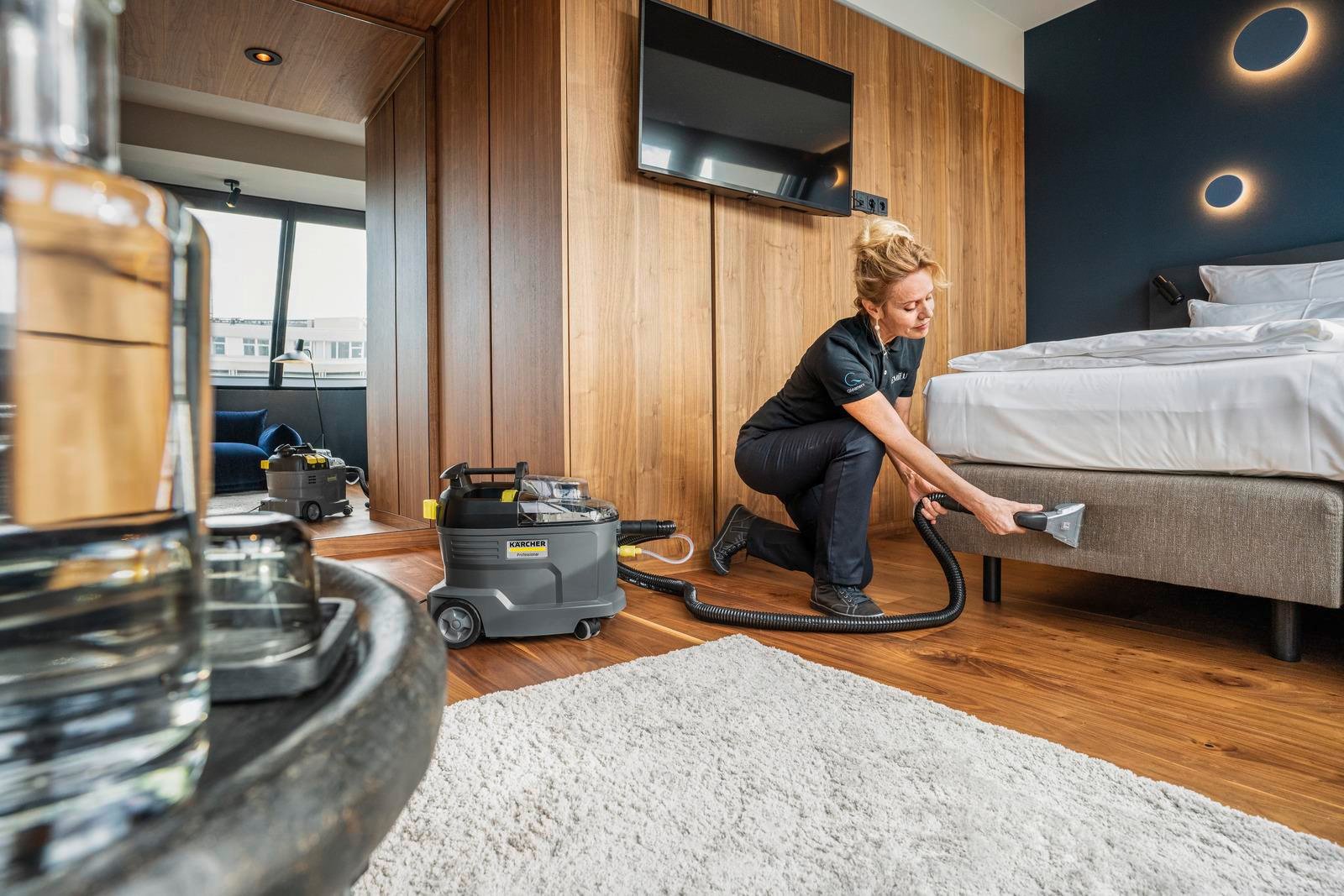 Karcher Puzzi 8/1 Halı ve Koltuk Yıkama MakinesiKarcher