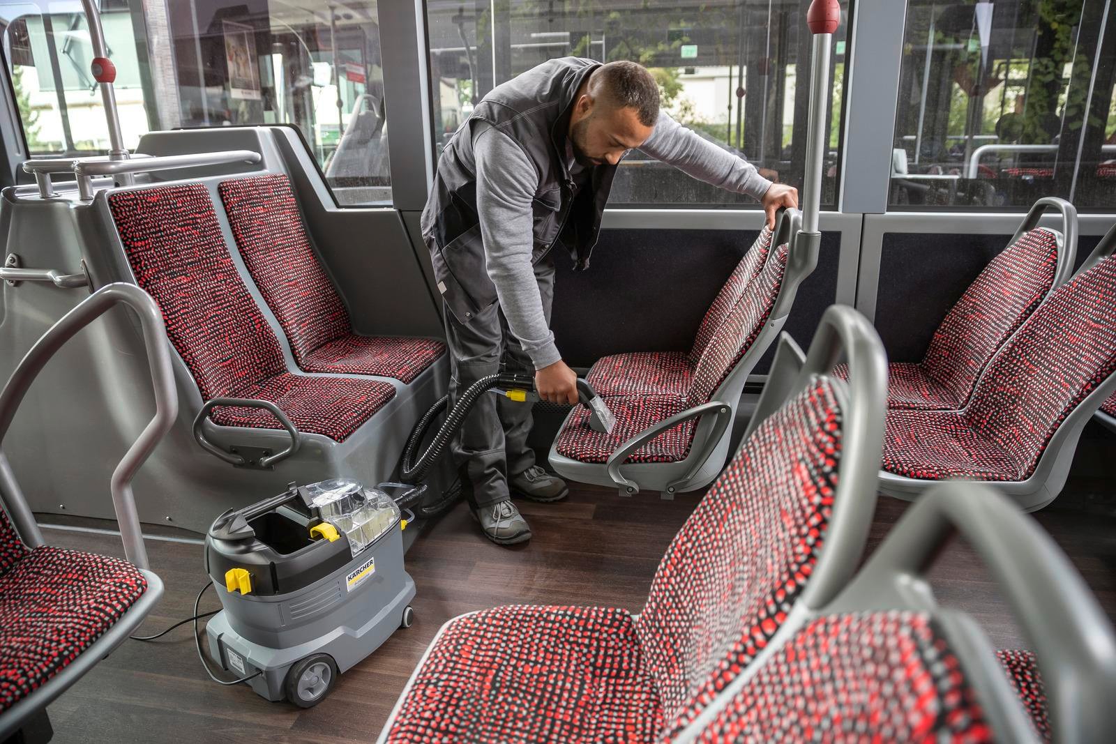 Karcher Puzzi 8/1 Halı ve Koltuk Yıkama MakinesiKarcher