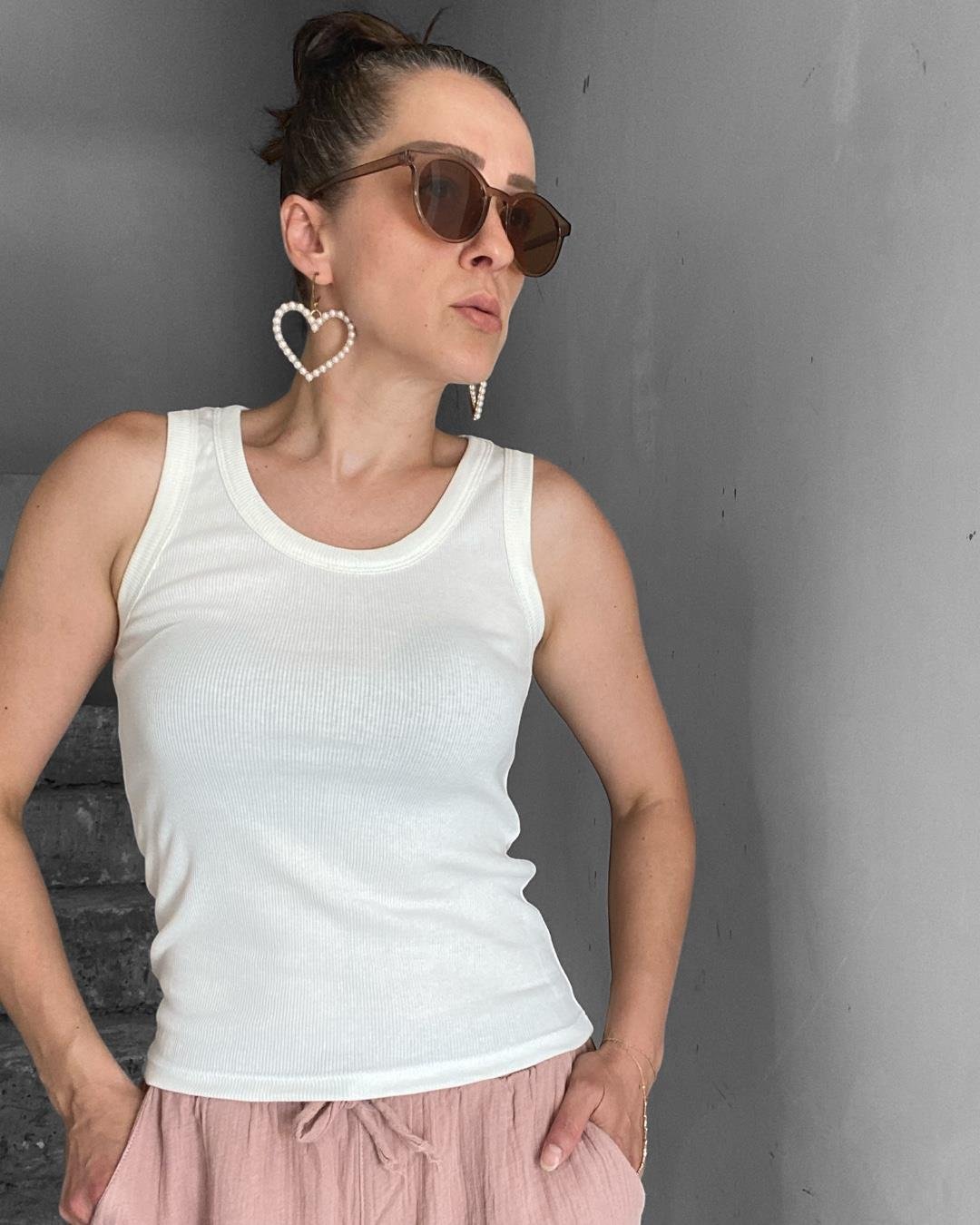 Ekru Ribana Basic Atlet