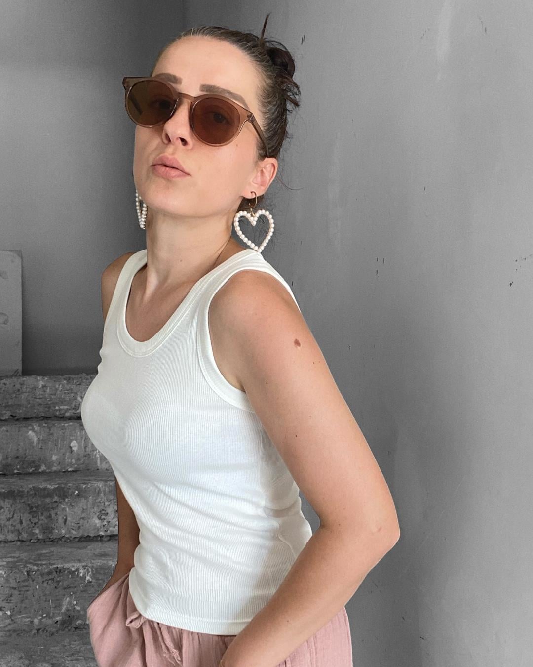 Ekru Ribana Basic Atlet