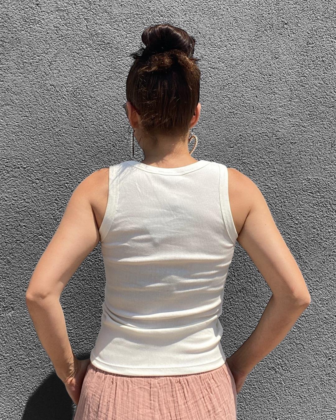 Ekru Ribana Basic Atlet