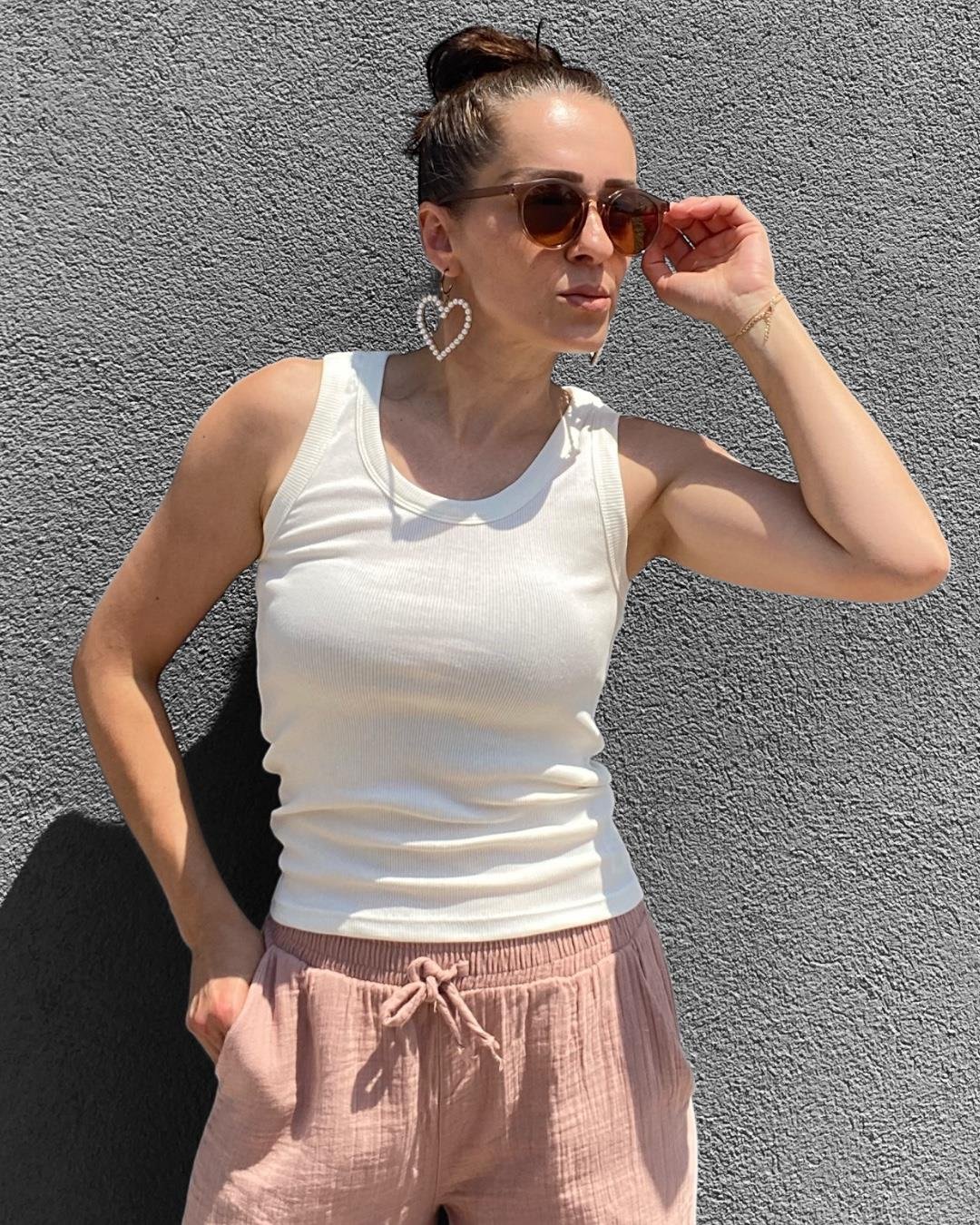 Ekru Ribana Basic Atlet