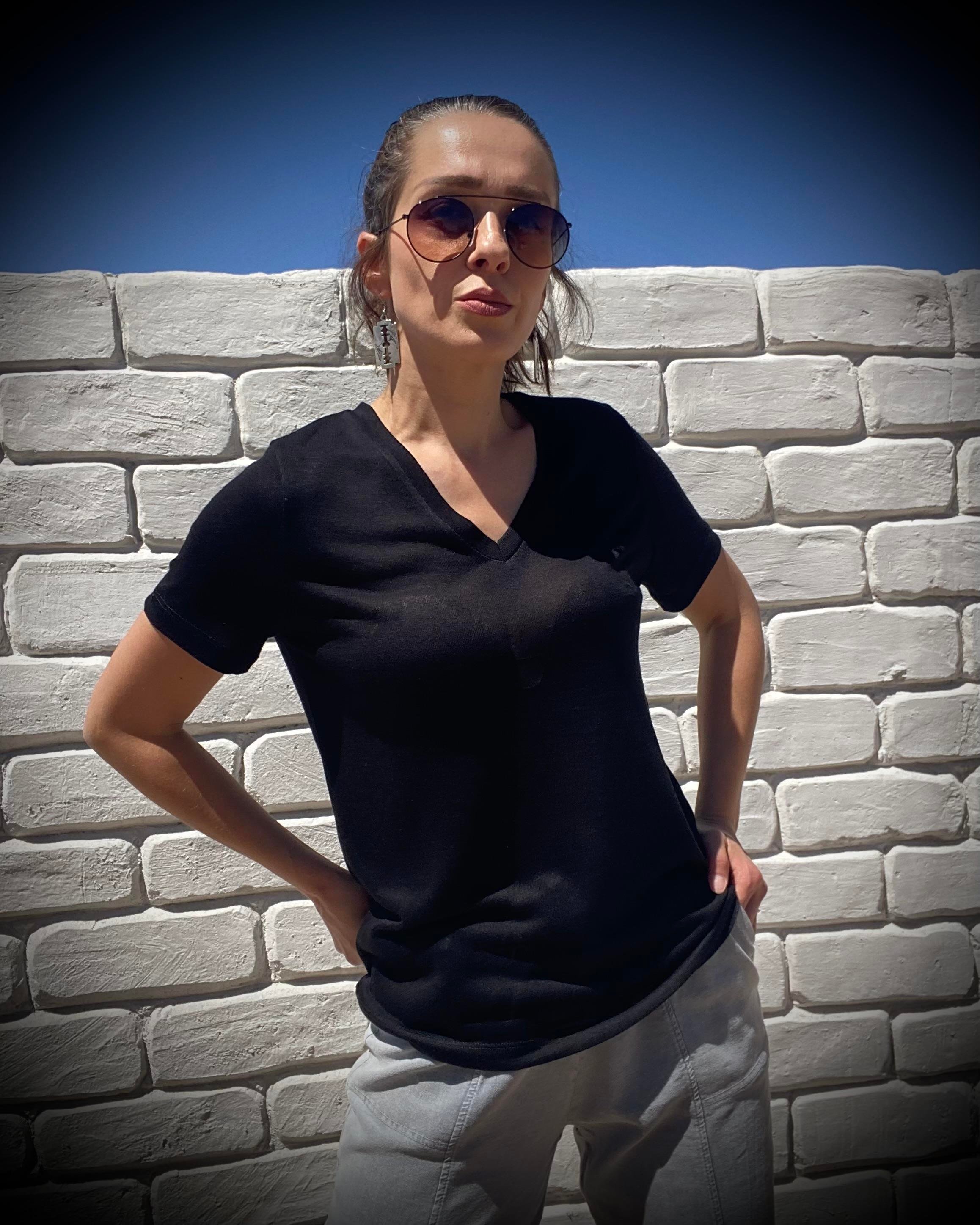 Siyah V Yaka Premium Basic Tişört