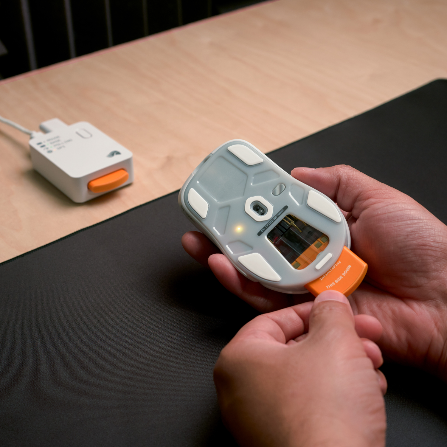 Glorious Model D3 Kablosuz RGB Ultralight 30000 DPI Gaming Mouse -Mat Beyaz