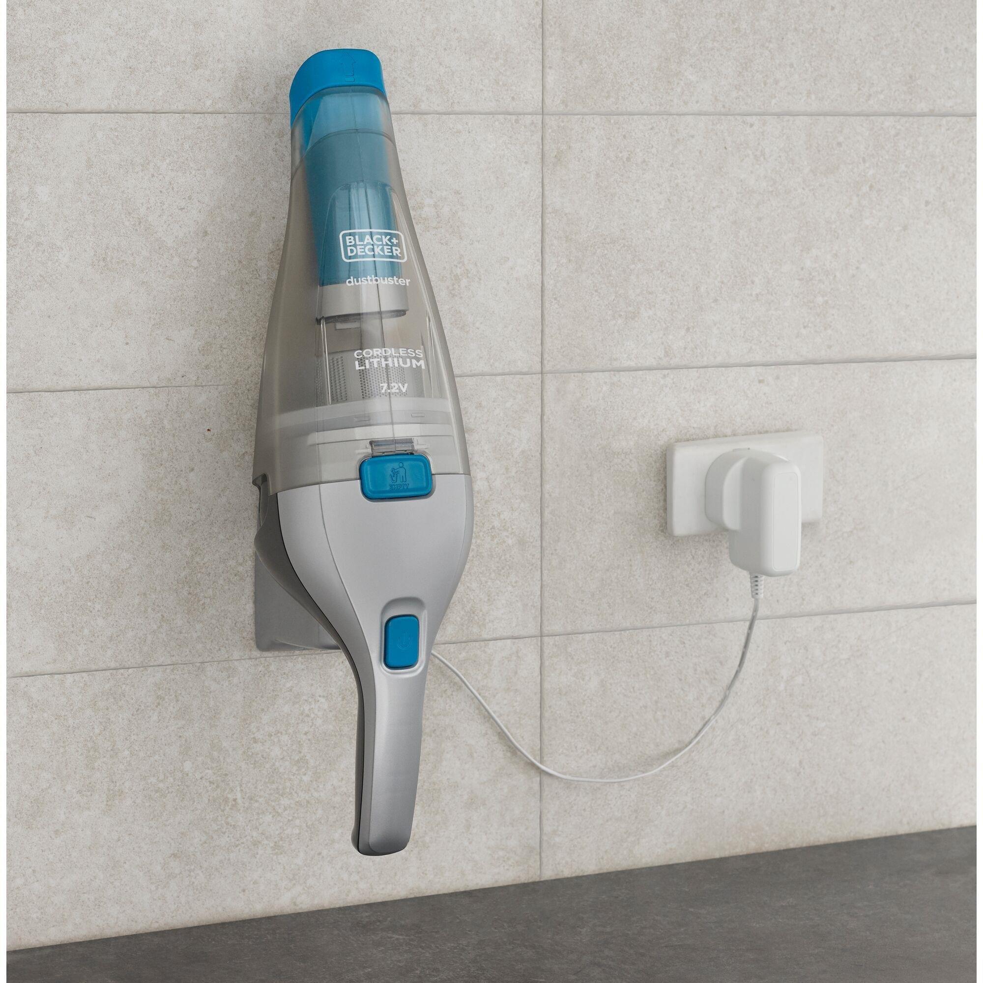 Black&Decker 7.2V Şarjlı El Süpürgesi ve 18V Darbeli Vidalama Matkap