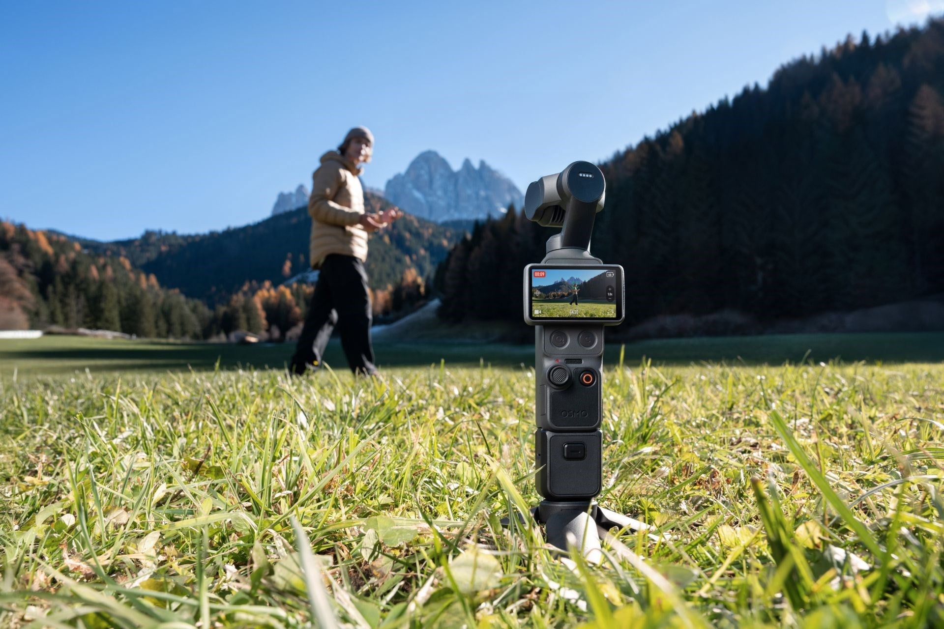 DJI Osmo Pocket 4 Creator Combo