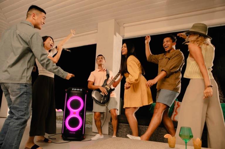 JBL PartyBox 710 Karaoke Paketi