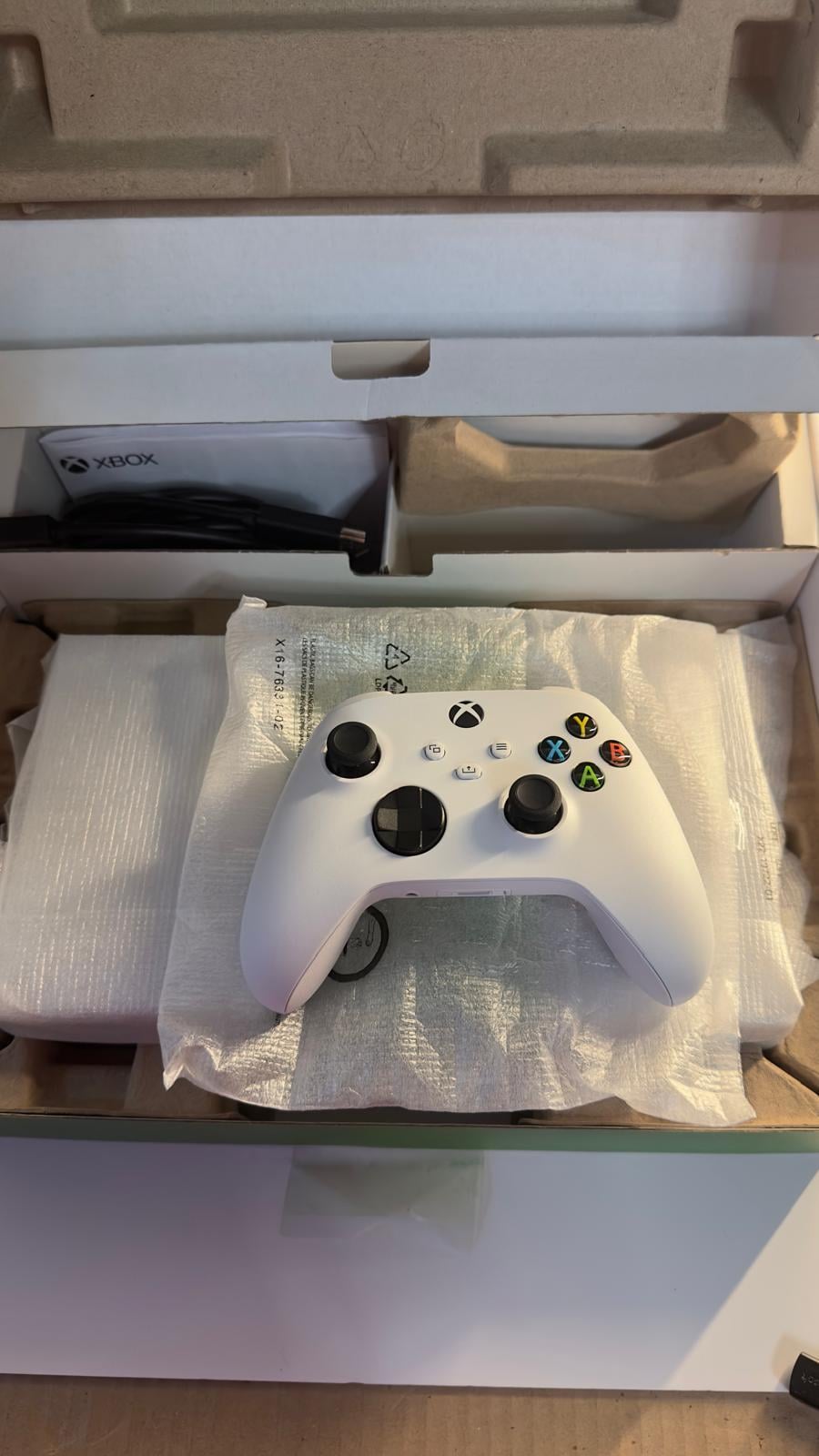 OUTLET Microsoft Xbox Series S Oyun Konsolu Beyaz 512 GB ( Microsoft Türkiye Garantili )