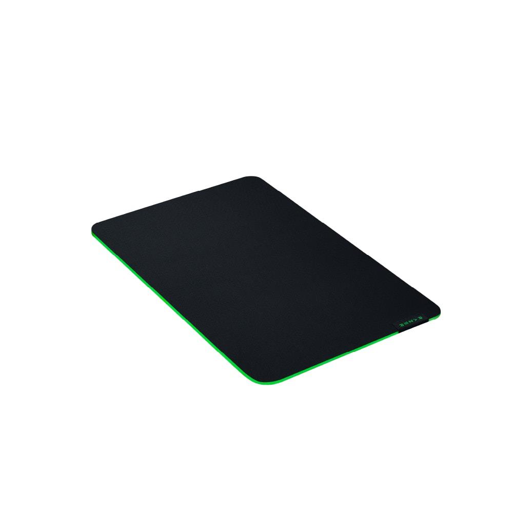 Razer Gigantus V2 Medium Gaming Mouse Pad (RZ02-03330200-R3M1)