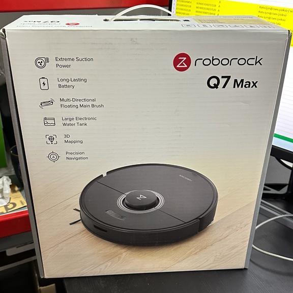 OUTLET ROBOROCK Q7 Max Robot Süpürge ve Paspas - Siyah