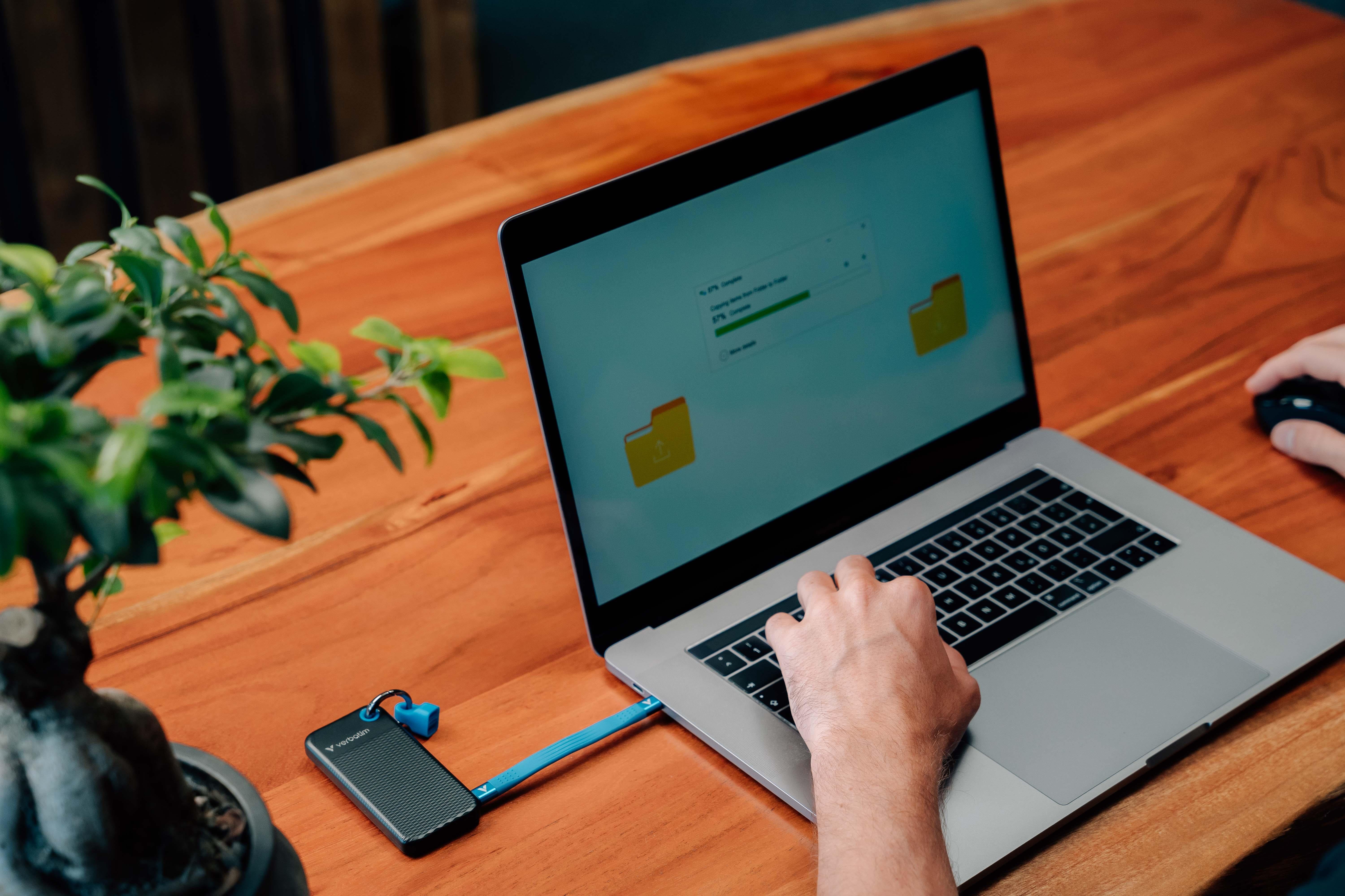 Verbatim Pocket 1TB 1000MB/s Taşınabilir SSD USB 3.2 – Gri