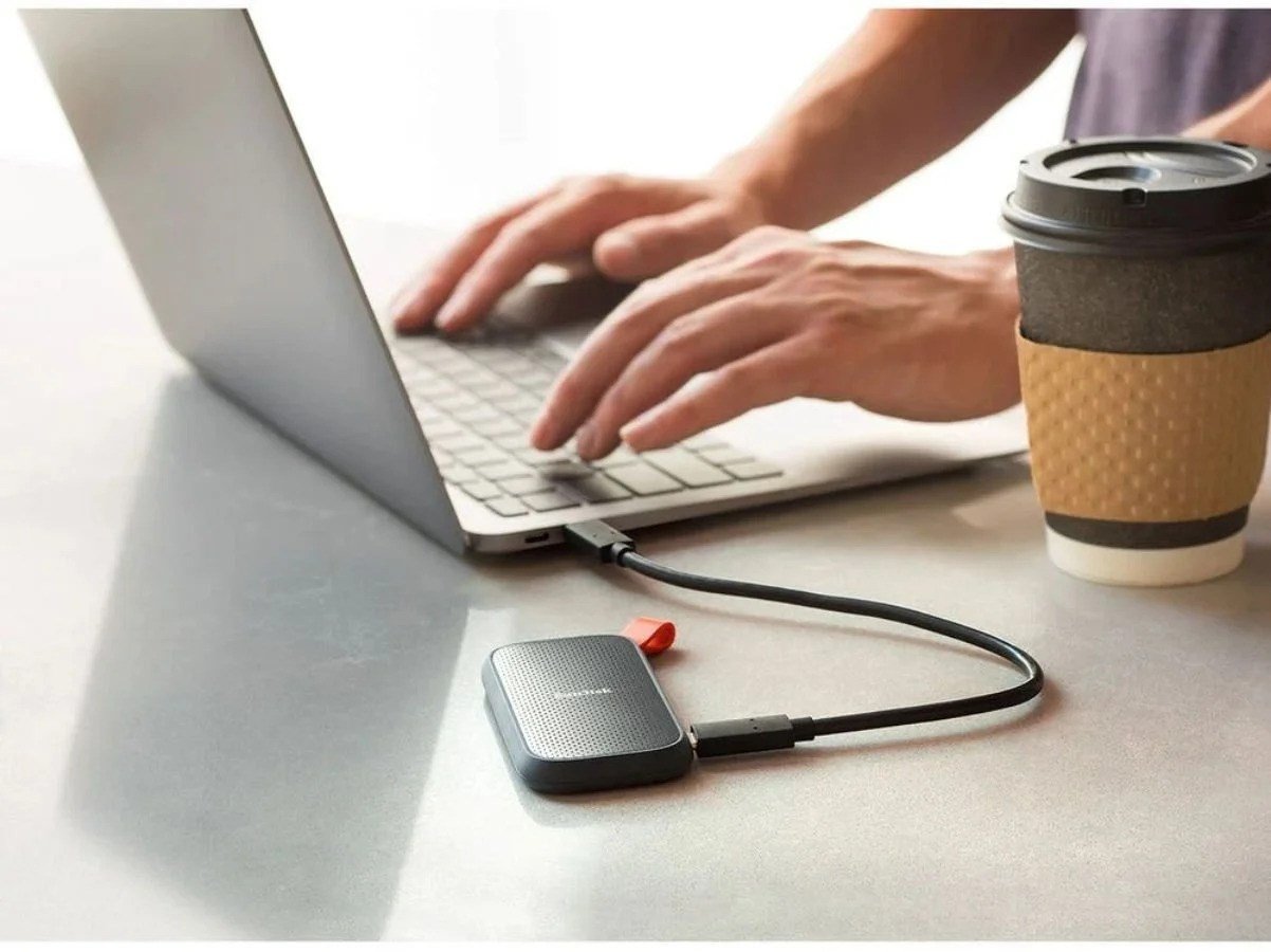 SanDisk 2TB 800MB/s USB 3.2 Gen 2 Taşınabilir SSD SDSSDE30-2T00-G26