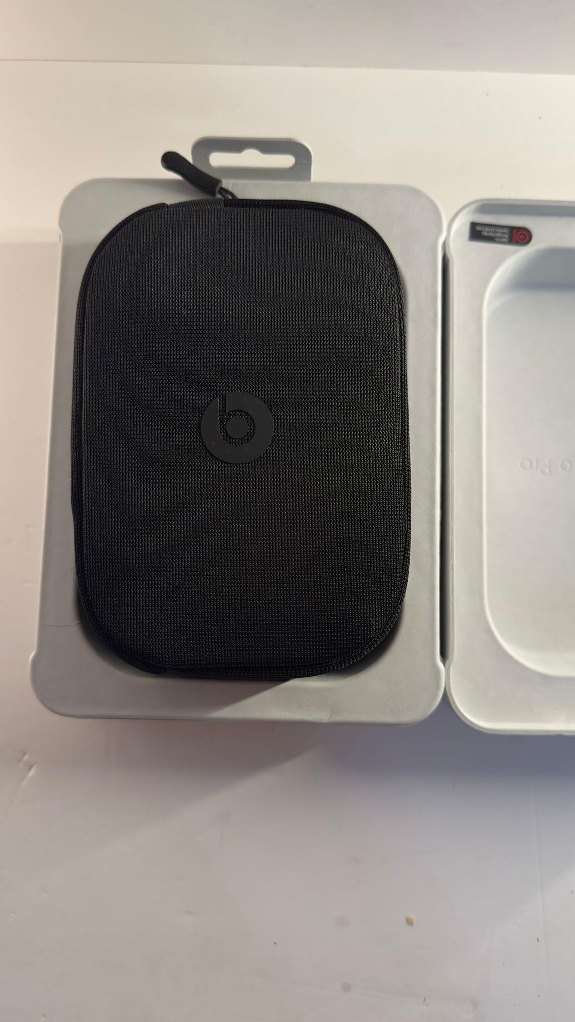 OUTLET Beats Studio Pro - Gürültü Önleme Özellikli Kablosuz Bluetooth Kulaklık - Kum Taşı