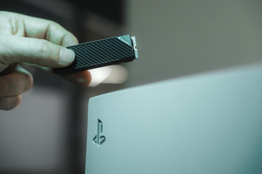 Verbatim 1TB Vi7000G Internal PCIe NVMe M.2 GEN4 SSD (7400MB Okuma/5500MB Yazma)