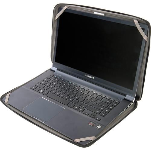 Tucano Cargo Notebook Kılıfı 15'' - Siyah