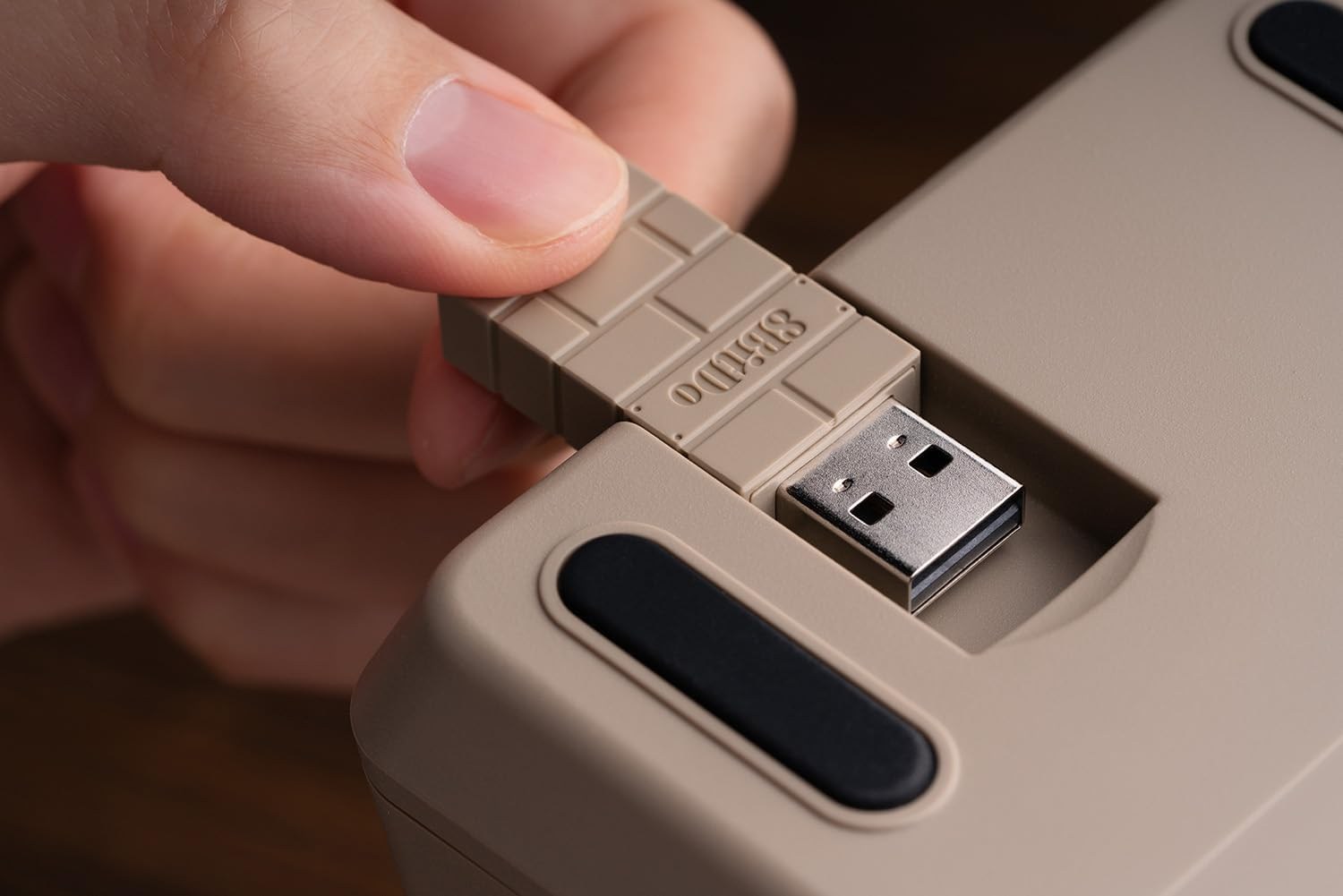 8BitDo Retro 18 C64 Edition Mekanik Numpad