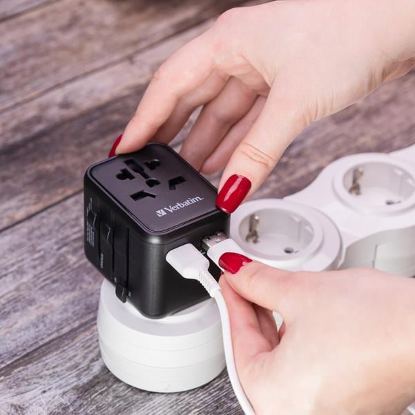 Verbatim 49543 UTA-01 Evrensel Seyahat Adaptörü - 2x USB-A Port