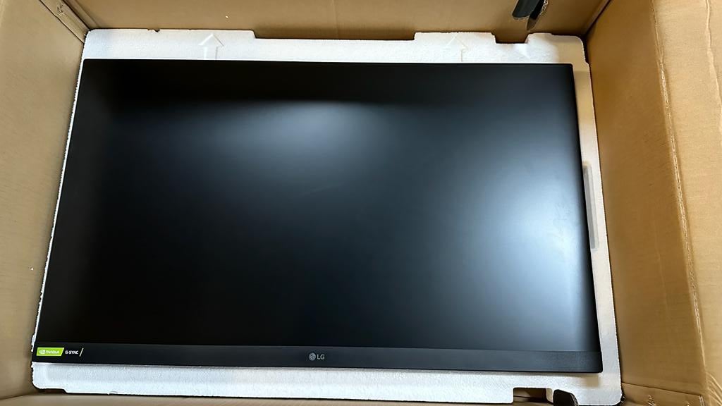 OUTLET LG UltraGear 24GN65R-B 23.8'' 1MS 144 HZ (HDMI+Display) AMD FreeSync™ IPS FHD Gaming Monitör