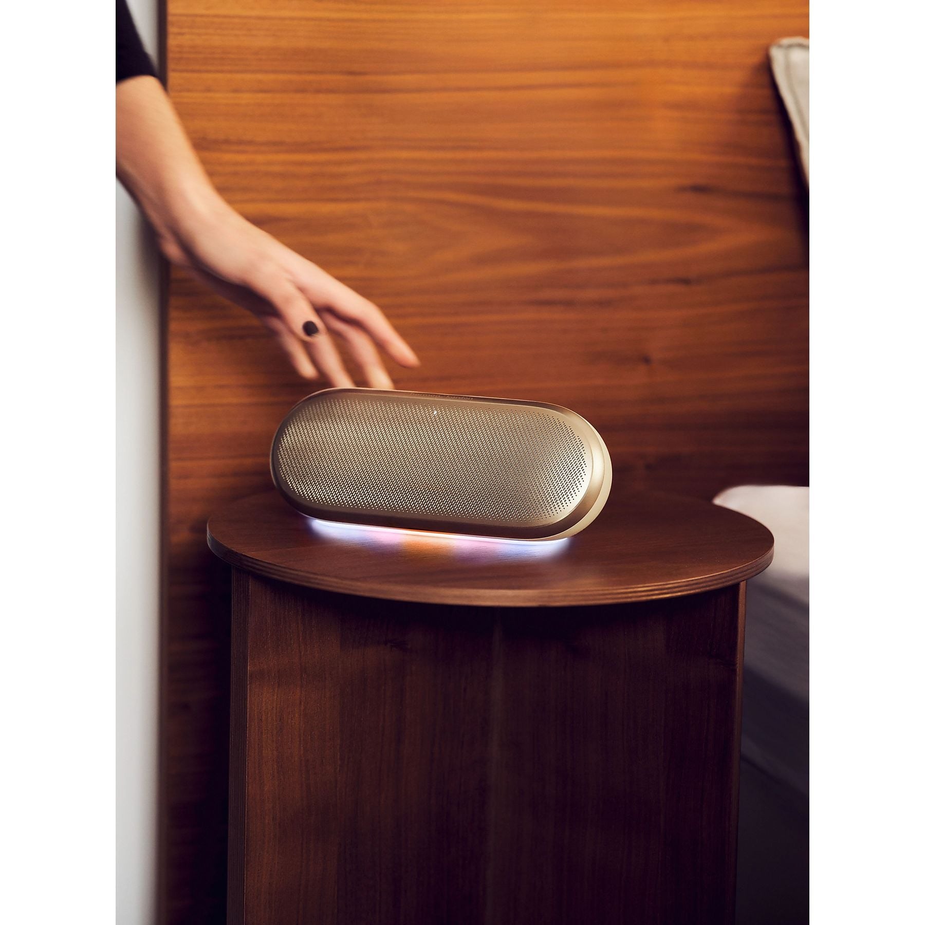Harman Kardon LUNA2, Bluetooth Hoparlör,  Kum Beji HK.HKLUNA2WSDEU