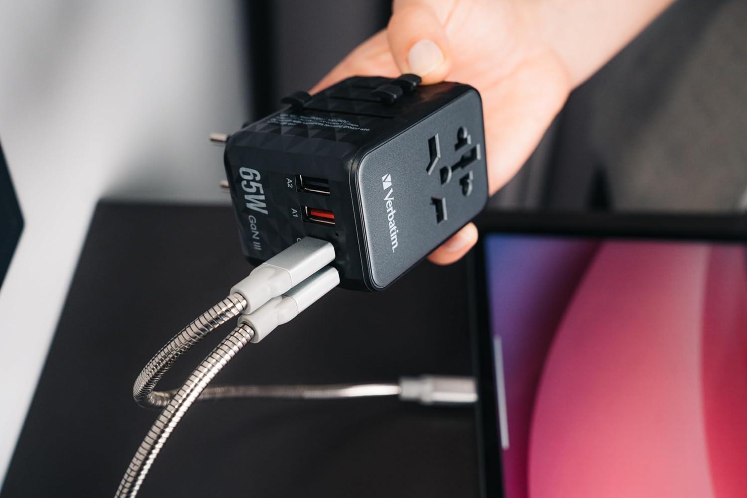 Verbatim UTA-05 GaN III 2X USB-C, W128807222 ile Evrensel Seyahat Adaptörü (2X USB-C PD 65W ve QC 4+ / 2X USB-A ile Seyahat Adaptörü)