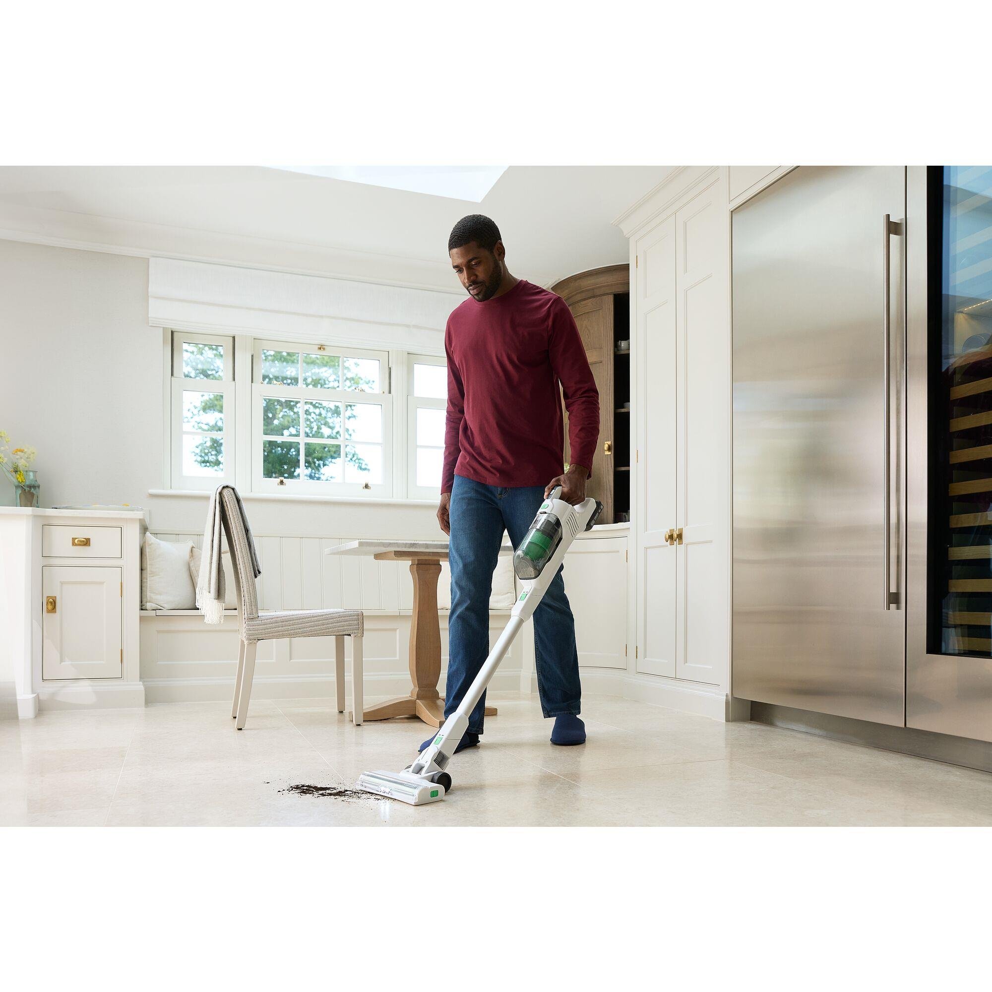 Black&Decker 18V Reviva Şarjlı Dikey Süpürge - REVSV18D1-QW