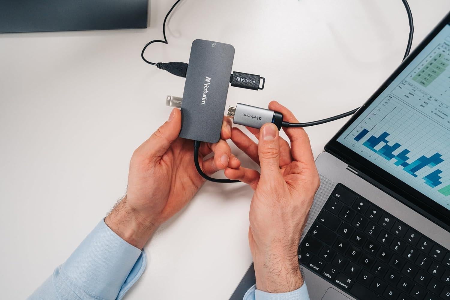 Verbatim USB-C Pro Multiport Hub 5'i 1 arada, çoklu bağlantı noktalı adaptör