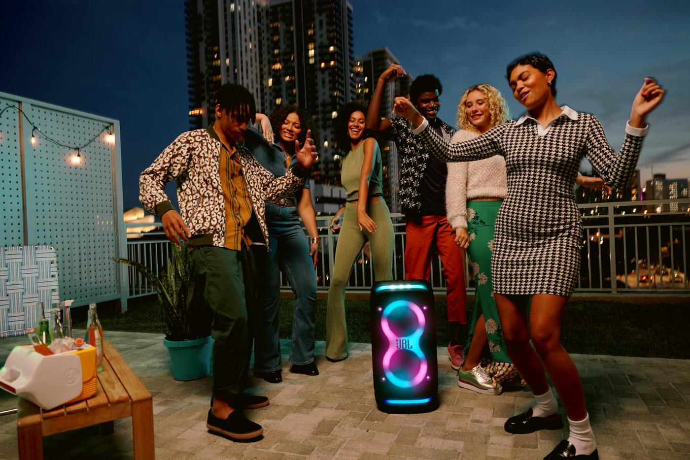 JBL PartyBox Stage320 + 2x JBL PartyLight Stick Aydınlatma Çubuğu