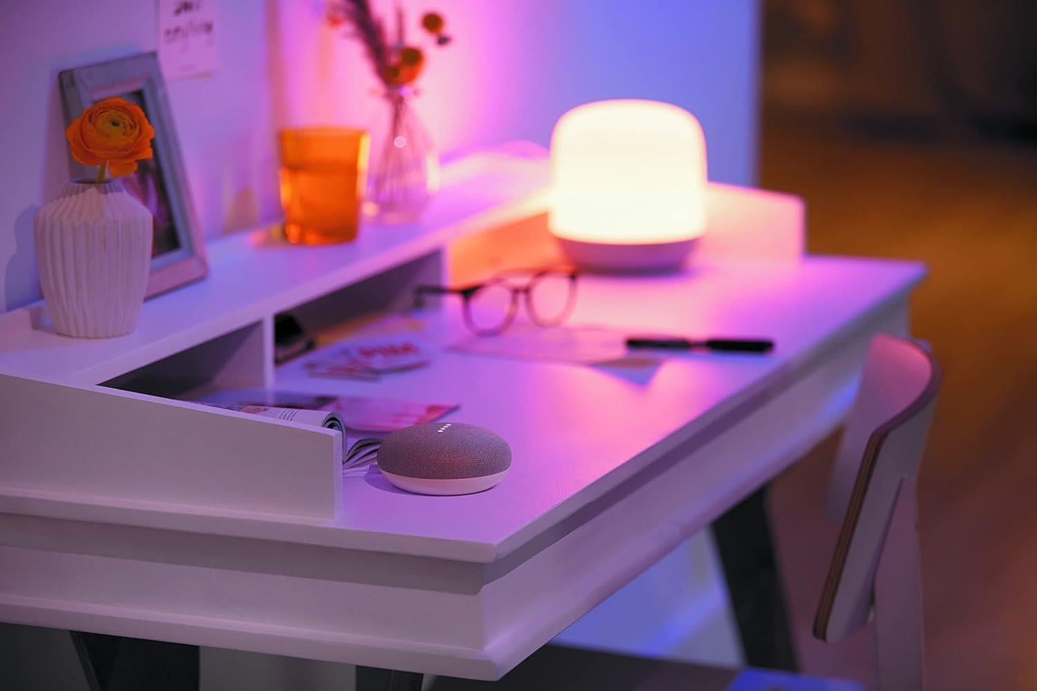 WİZ Wi-Fi Hero Renkli Akıllı Masa Lambası