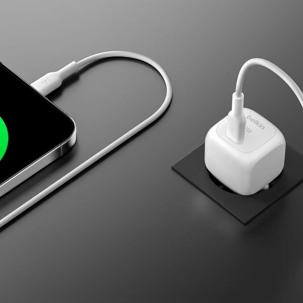 Belkin Boost Compact USB-C PD 3.1 30W Şarj Cihazı, Beyaz
