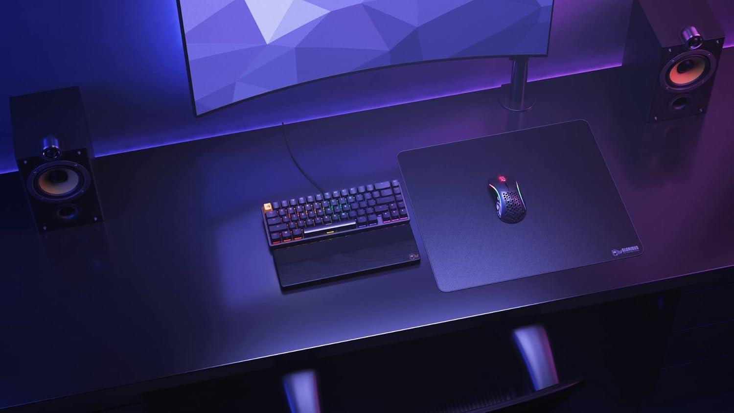 Glorious Heavy XL Mousepad 18x16''- Siyah