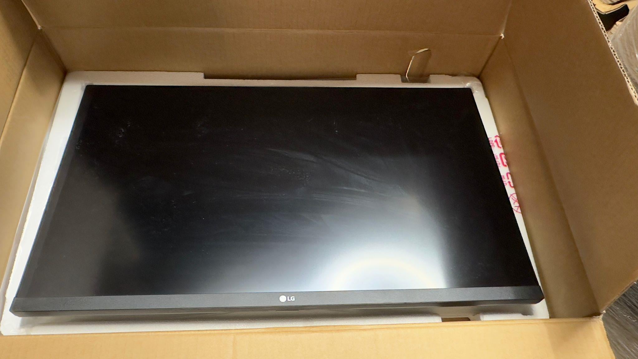 OUTLET LG 27ML600M-B: 27'' FHD, Çift HDMI, F-Sync, IPS LED Monitör
