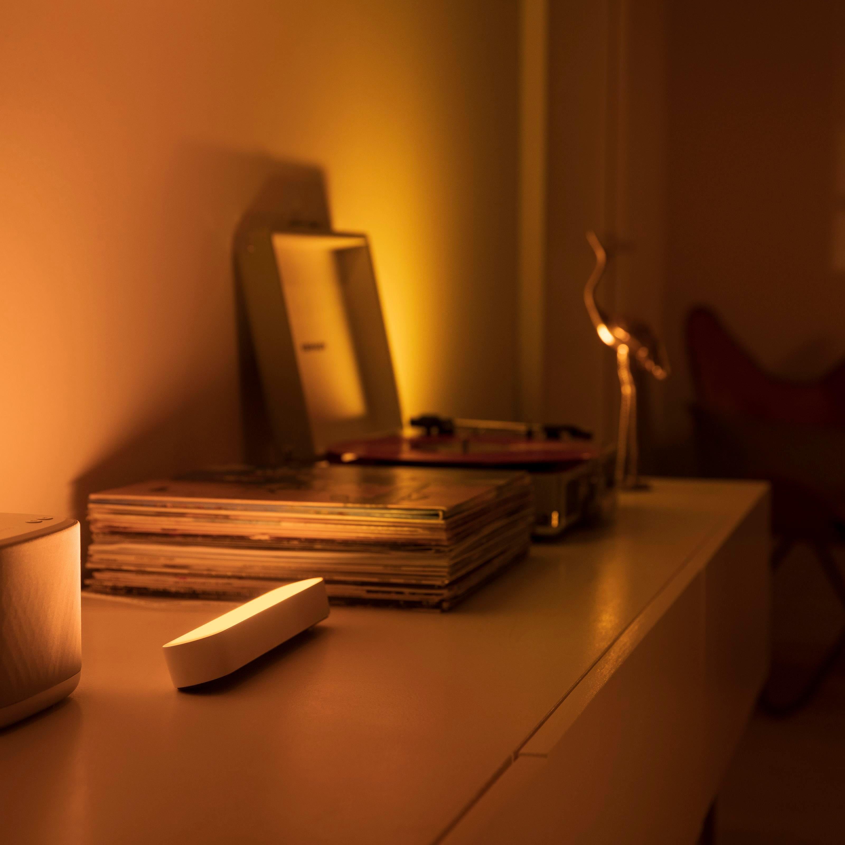 Philips Hue Beyaz ve Renkli Ambians Play Akıllı Çubuk Lamba İkili Paket ve Hue Bridge, Beyaz