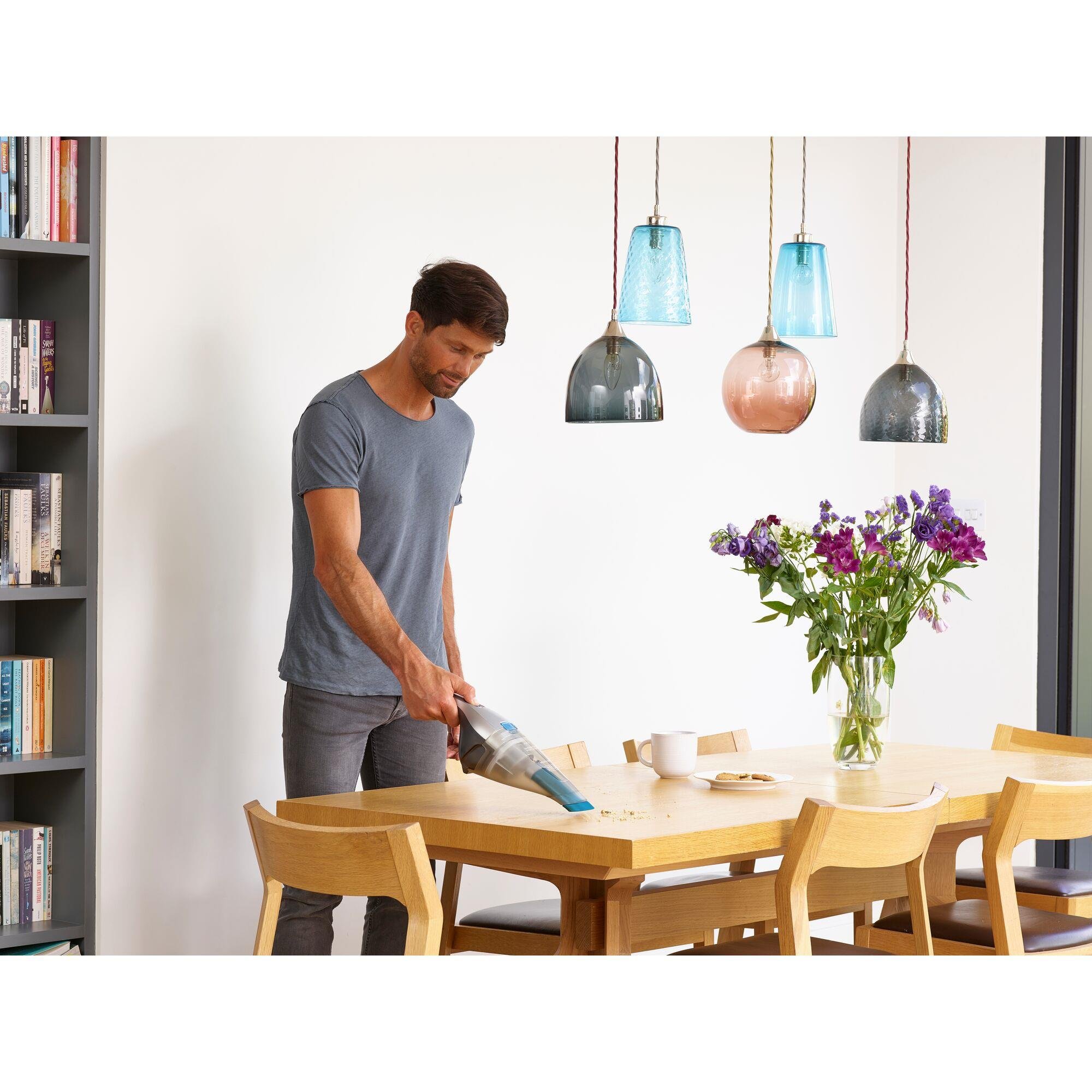 Black&Decker 12V Slim Şarjlı El Süpürgesi - NVC215WA-QW