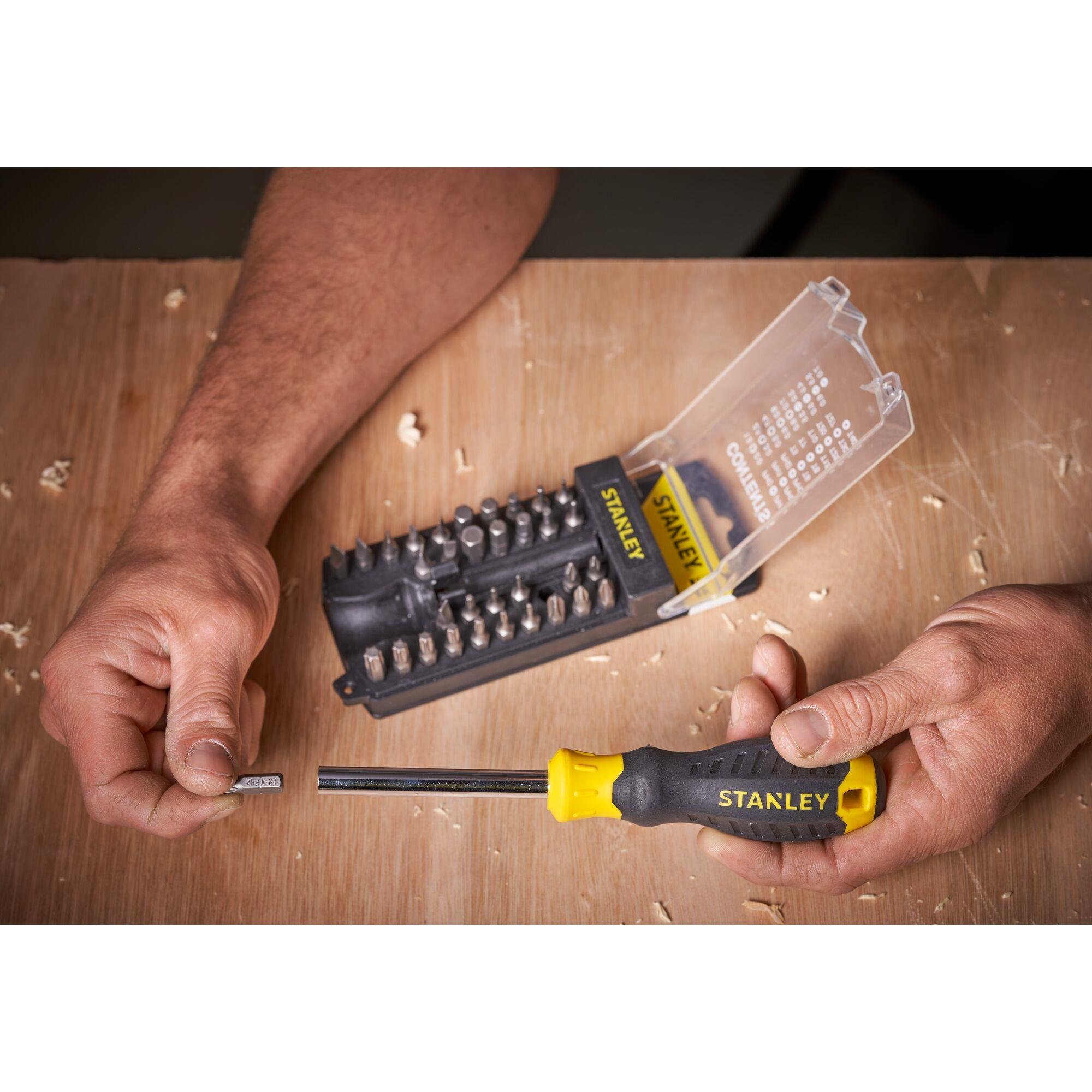 Stanley  34 Parça Tornavida Seti - STHT0-70885