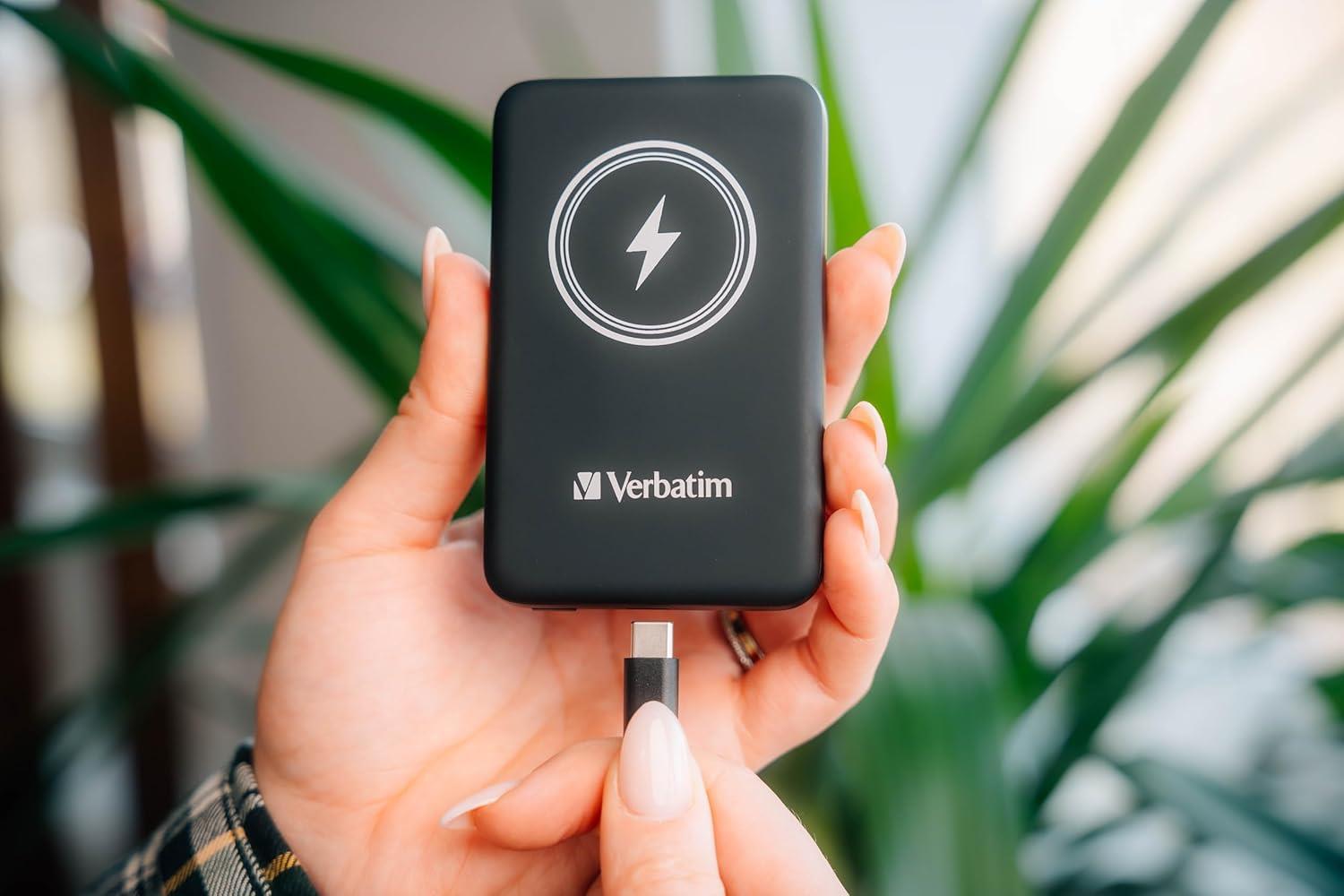 Verbatim Manyetik Power Bank 10000 mAh, Kablosuz Şarj Cihazı 15 W, USB-C ile 20 W PD