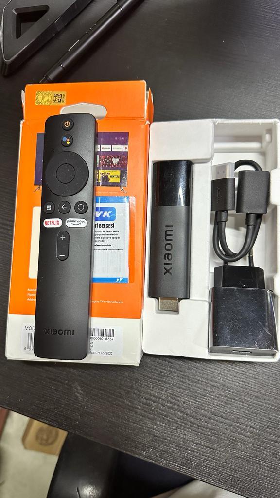 OUTLET Xiaomi Mi TV Stick 4K Dolby Chromecast Android TV Medya Oynatıc