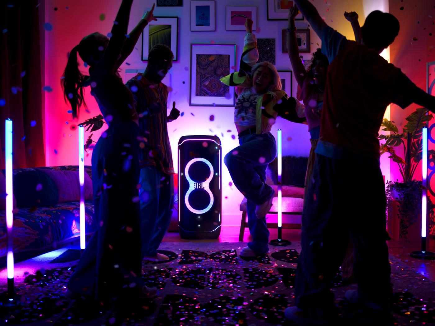 JBL PartyBox Ultimate Bluetooth Hoparlör ve Kablosuz Karaoke Eğlence Paketi