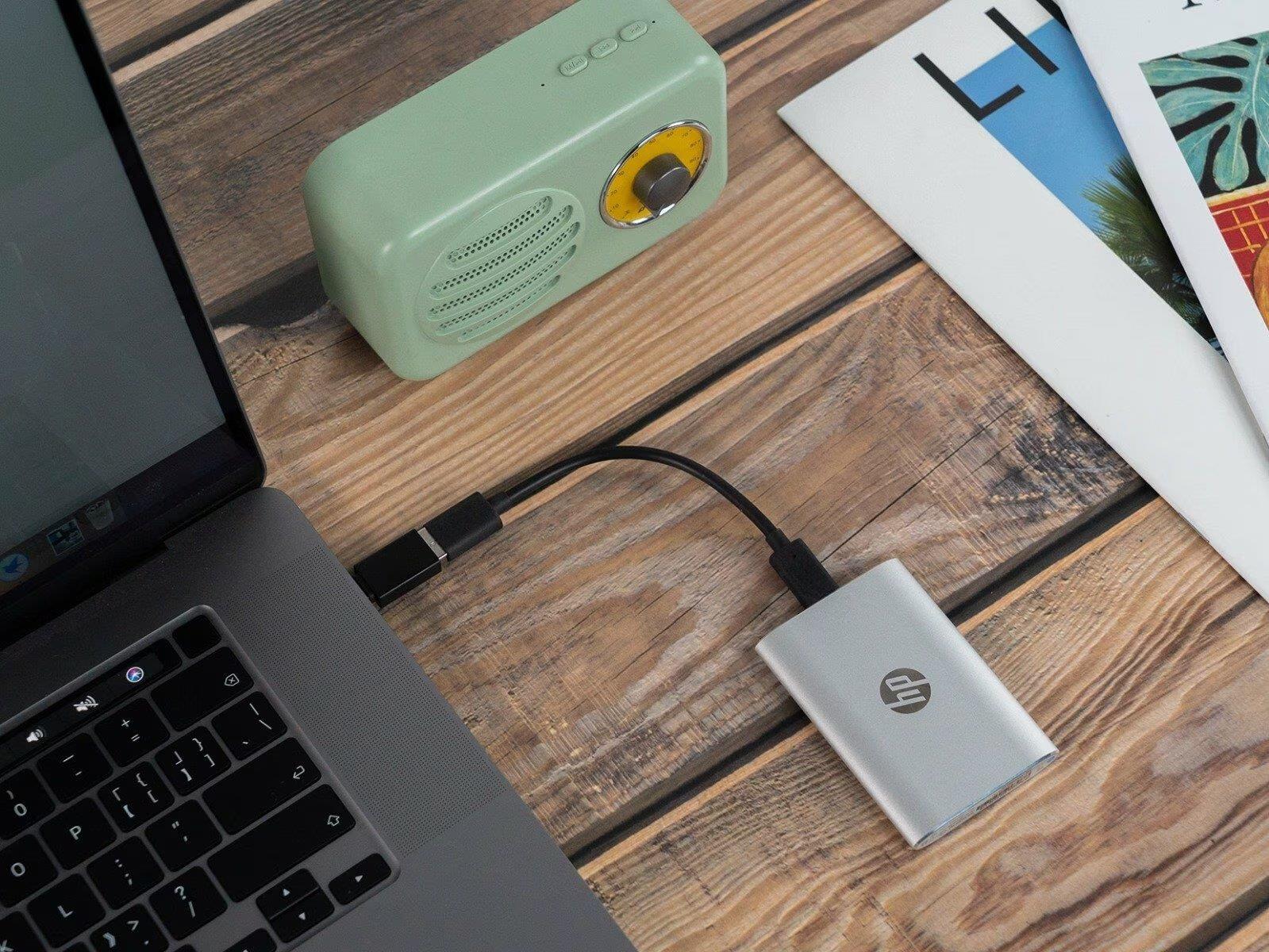OUTLET HP P900 Taşınabilir SSD  2TB Gümüş - 7M697AA