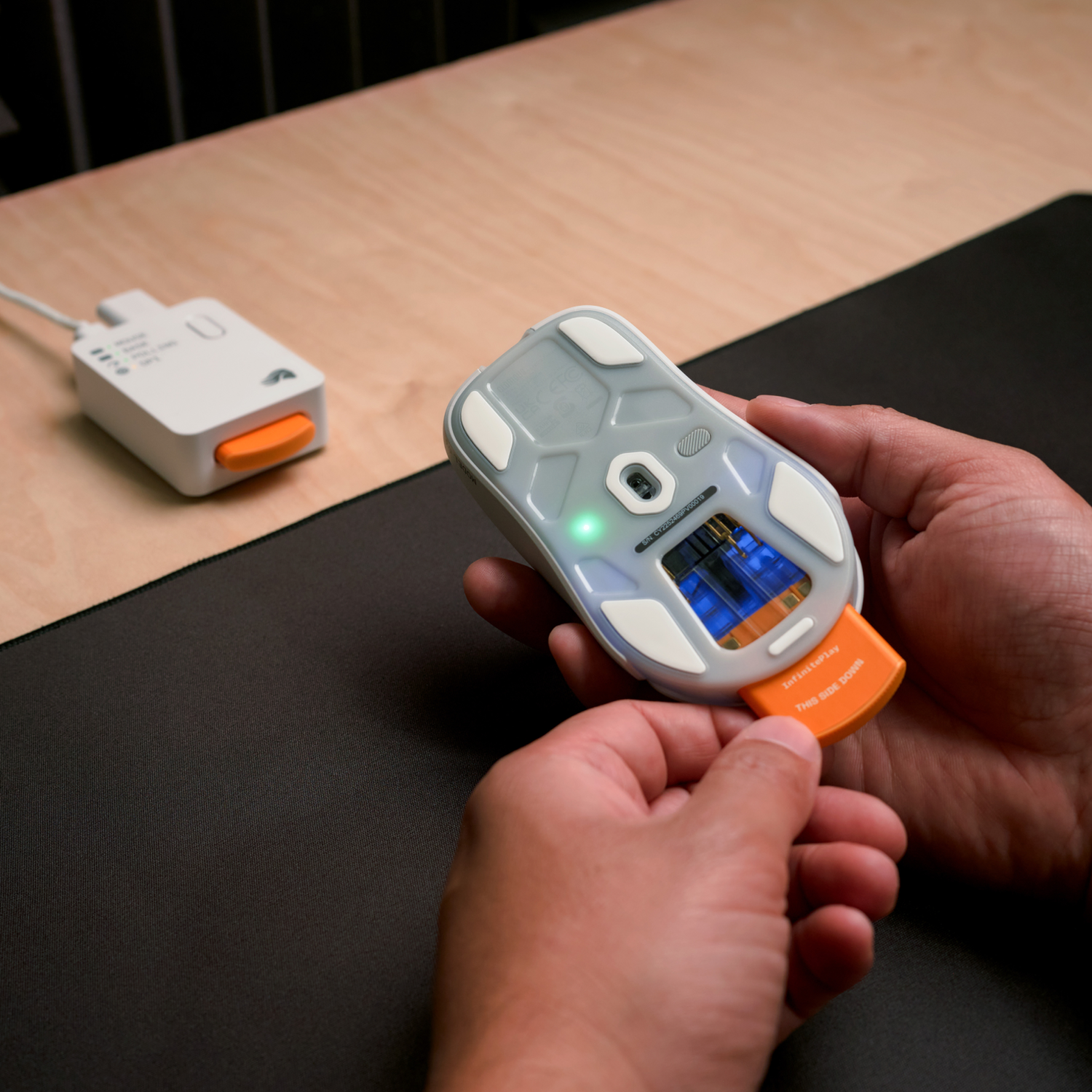 Glorious Model O3 Kablosuz RGB Ultralight 30000 DPI Gaming Mouse -Mat Beyaz