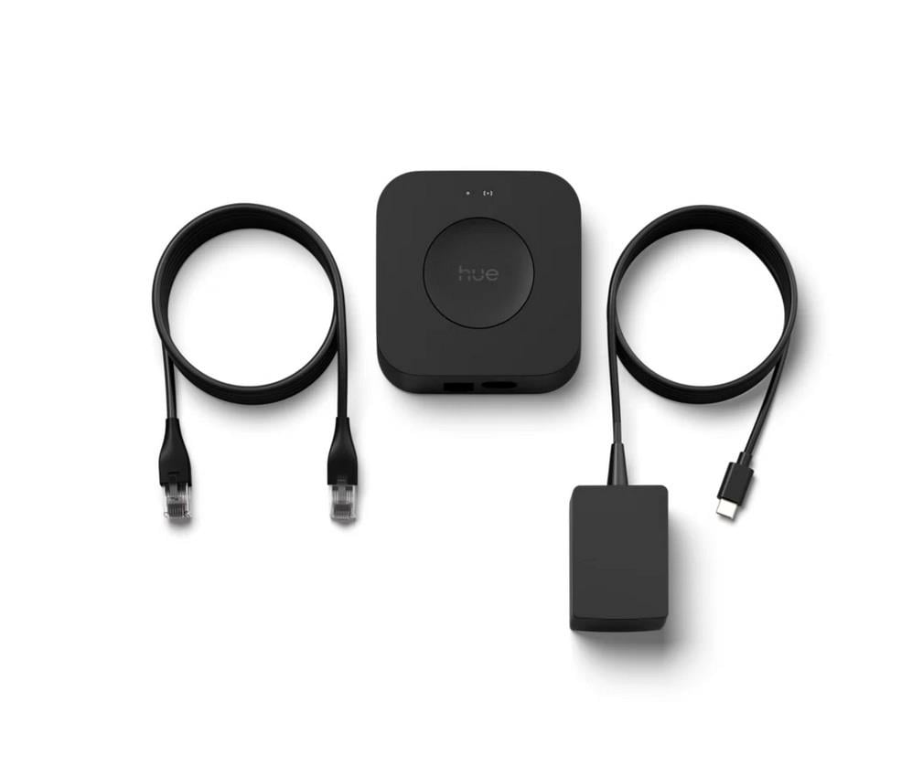 Philips Hue GU10 3'lü Spot Başlangıç Seti, Bridge Pro ve Dimmer Switch dahildir.