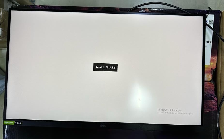 OUTLET LG 27GP850-B:27 1Ms 165Hz HDR10 G-Sync FreeSync 2k Nano IPS (HDMIx2-DPx1)